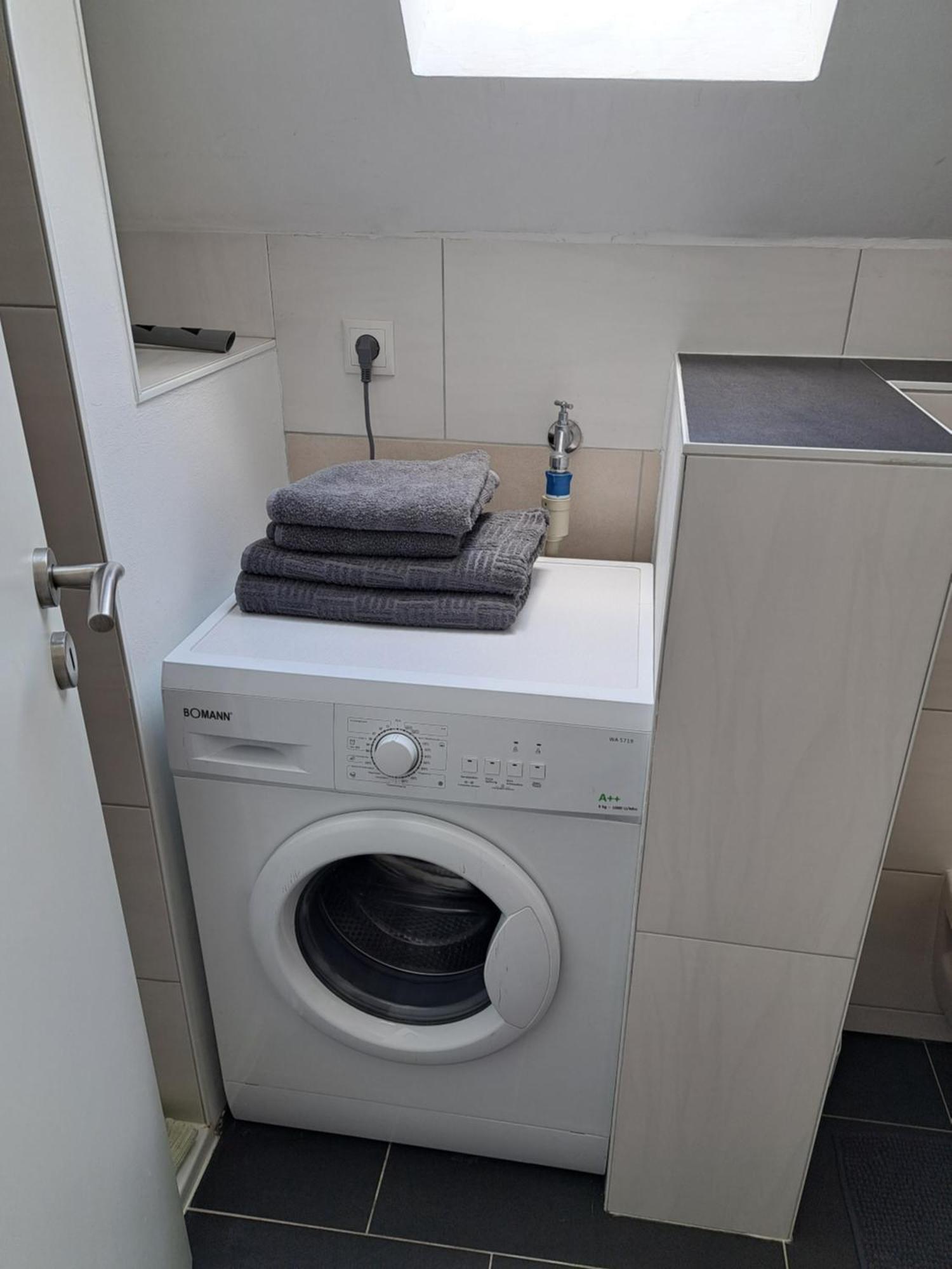 Wunderschoenes 2 Zimmer Apartment Inkl. Parkplatz Asbach  Kültér fotó