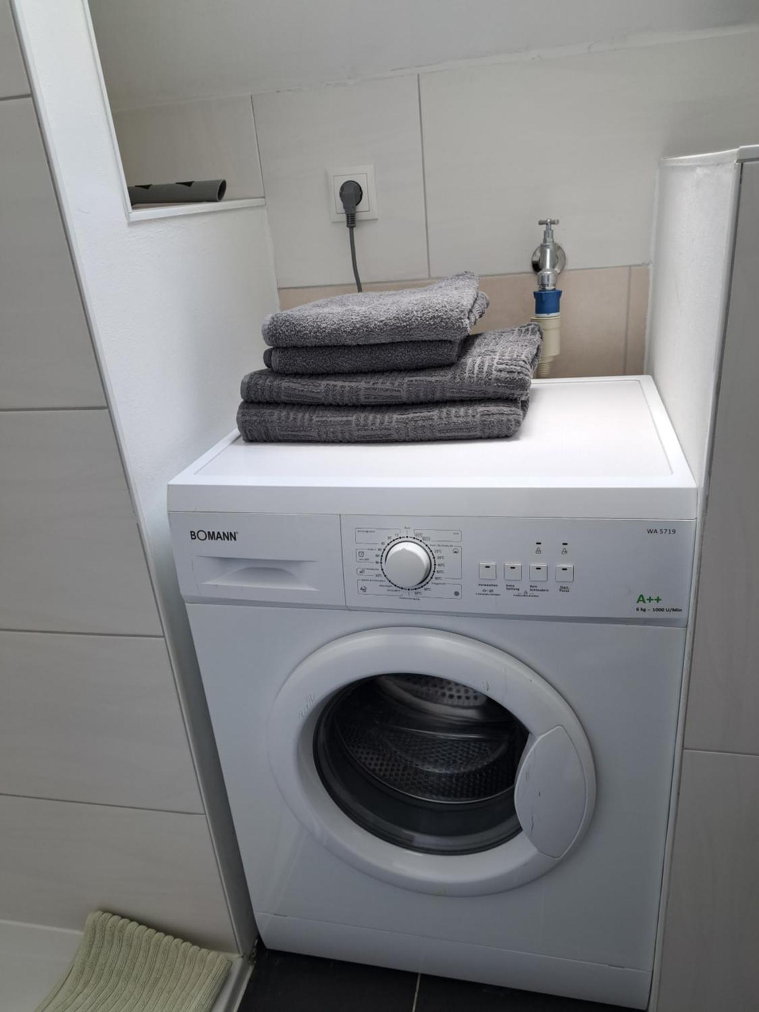 Wunderschoenes 2 Zimmer Apartment Inkl. Parkplatz Asbach  Kültér fotó