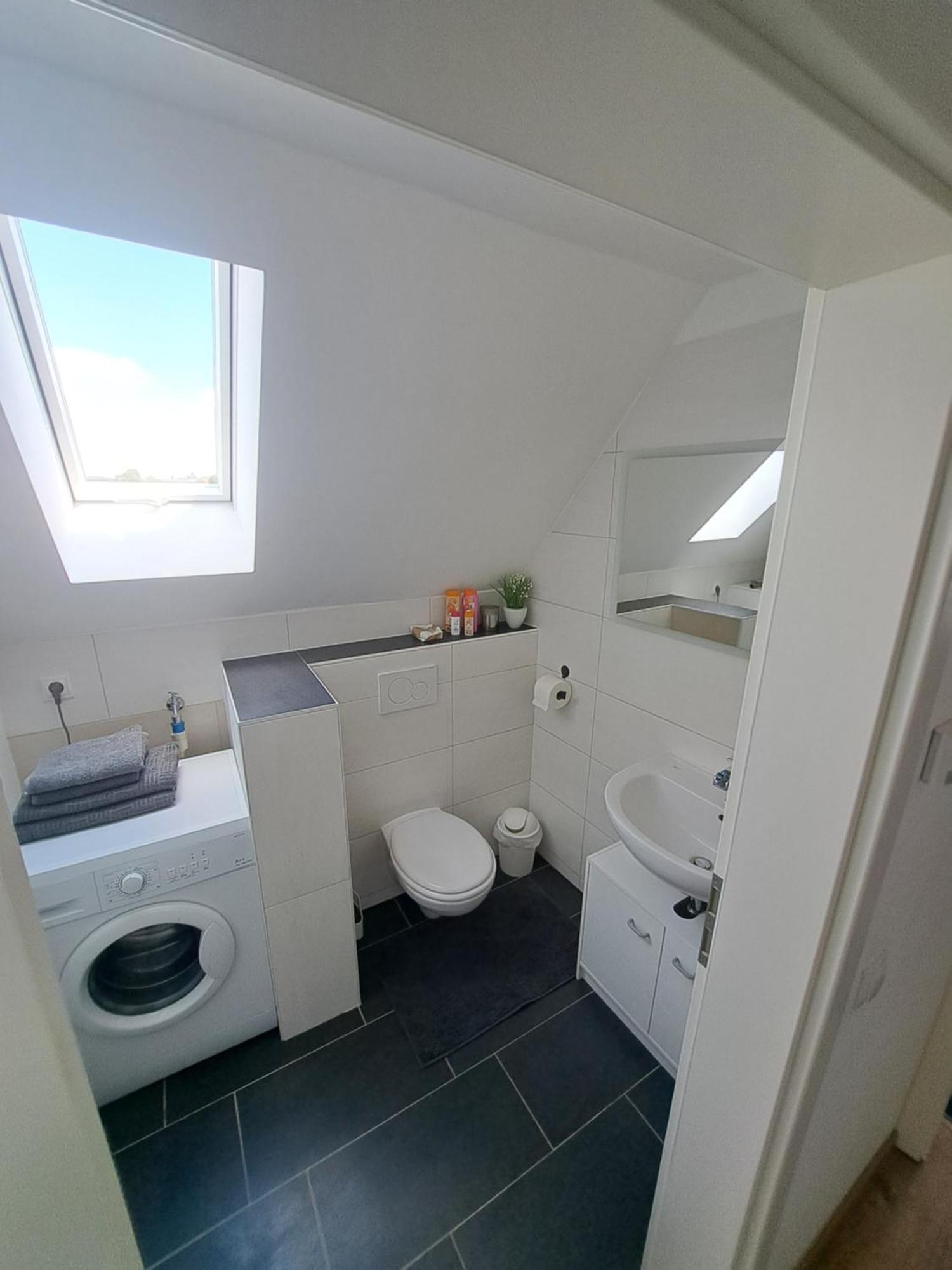 Wunderschoenes 2 Zimmer Apartment Inkl. Parkplatz Asbach  Kültér fotó